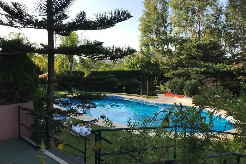Puente Romano Bright Apt Terrace, Pool & Garden View 마르베야 0*,  스페인