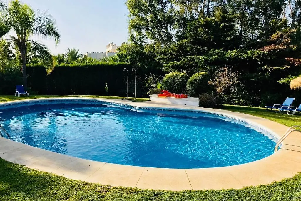 아파트 Puente Romano Bright Apt Terrace, Pool & Garden View 마르베야