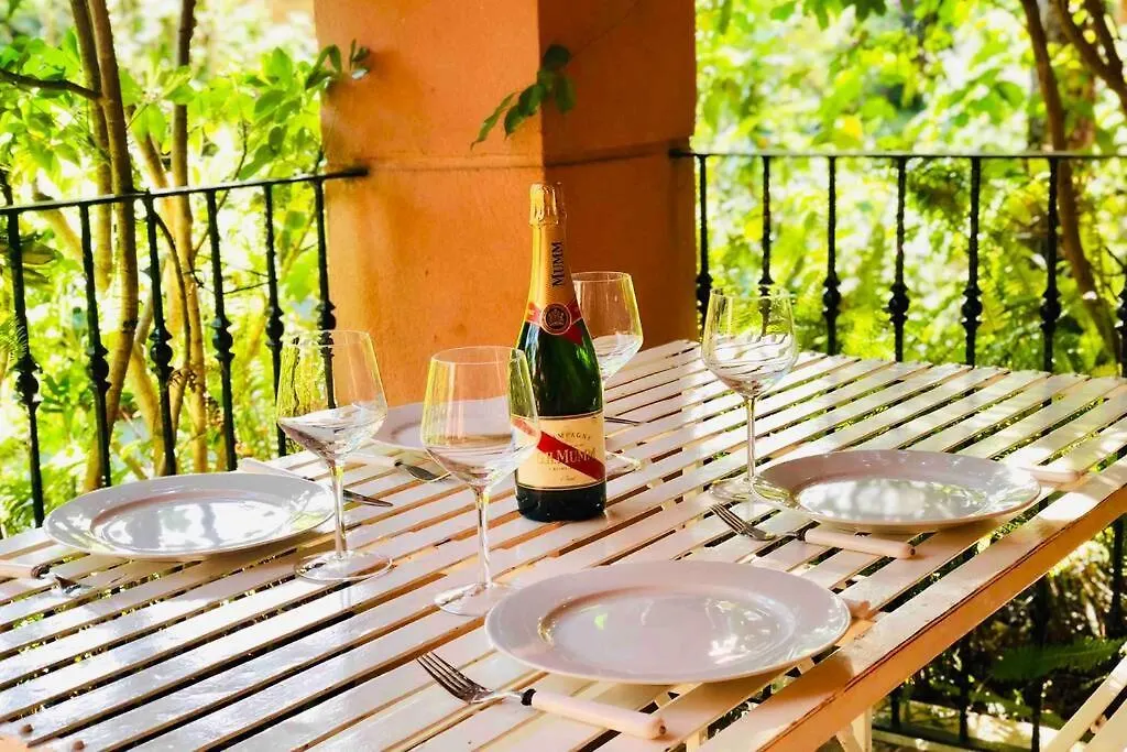 아파트 Puente Romano Bright Apt Terrace, Pool & Garden View 마르베야 스페인
