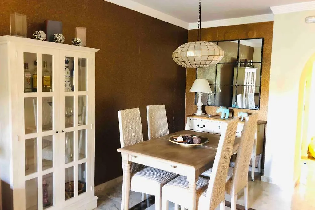 아파트 Puente Romano Bright Apt Terrace, Pool & Garden View 마르베야