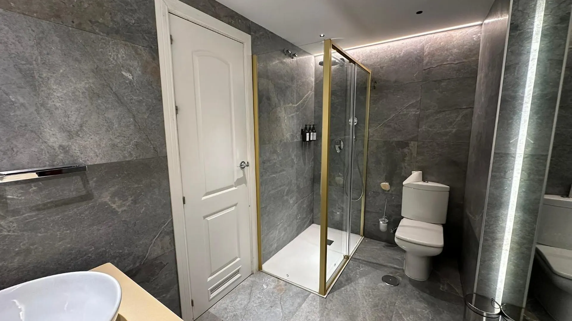 Puente Romano Bright Apt Terrace, Pool & Garden View 마르베야 아파트